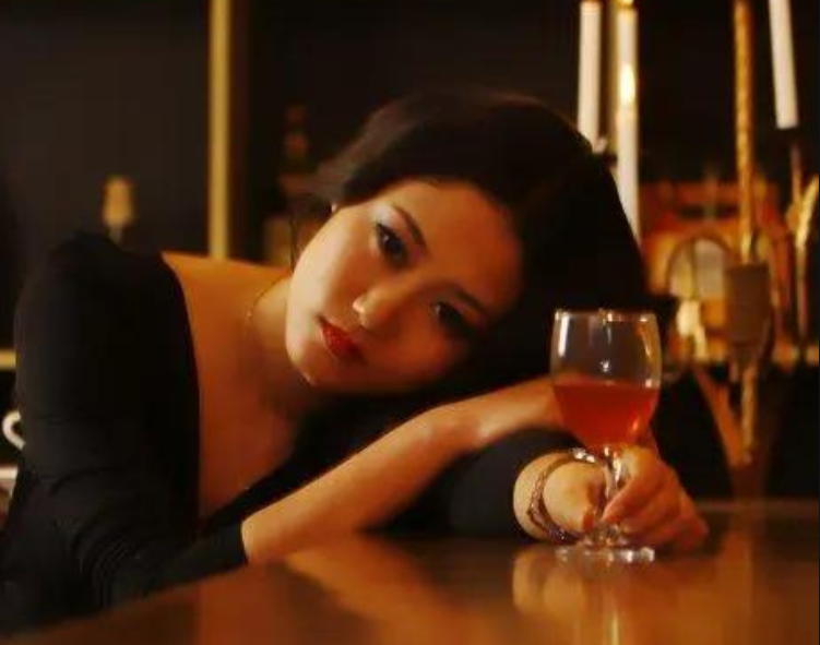 东莞探店，Miss U Bar X MU COFFEE，首家星空酒吧，打卡拍照喝酒走